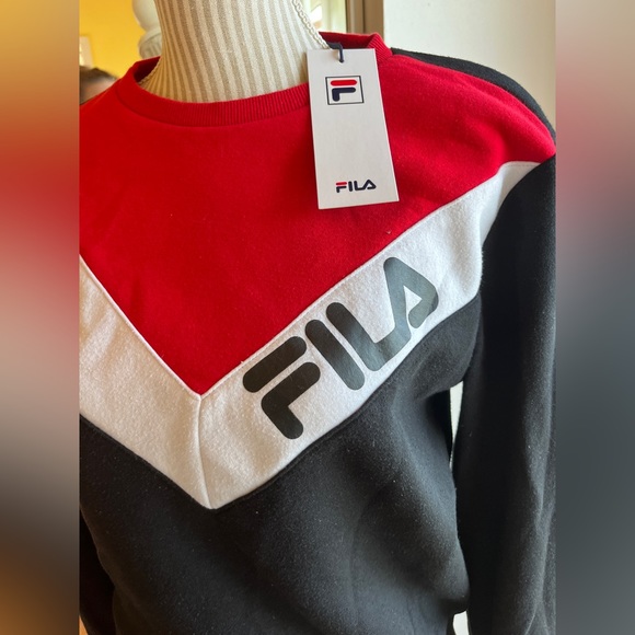 2/$20 NWT FILA Galatea crew sweater size small - Picture 3 of 4